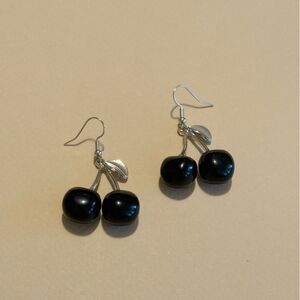 Black Cherry Dangle Earrings M1299